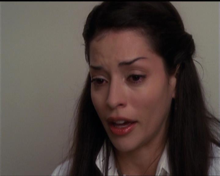 Charmed-Online-dot-net_5x06TheEyesHaveIt1702.jpg