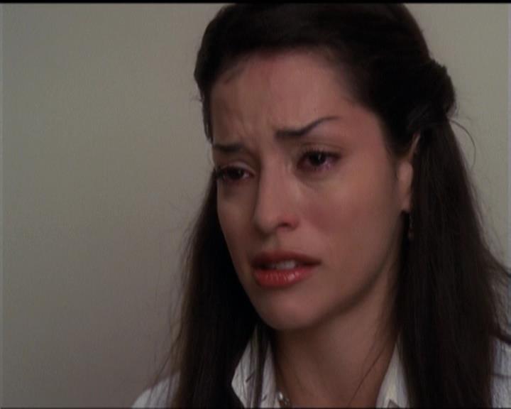 Charmed-Online-dot-net_5x06TheEyesHaveIt1707.jpg