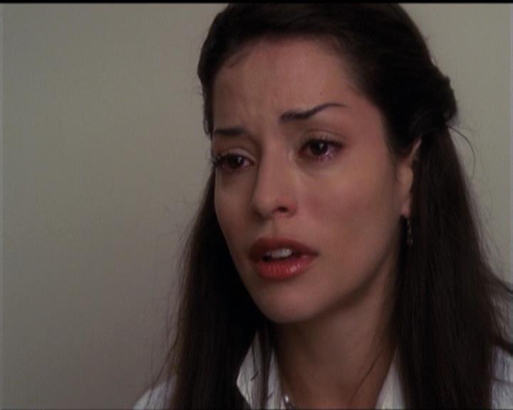 Charmed-Online-dot-net_5x06TheEyesHaveIt1708.jpg