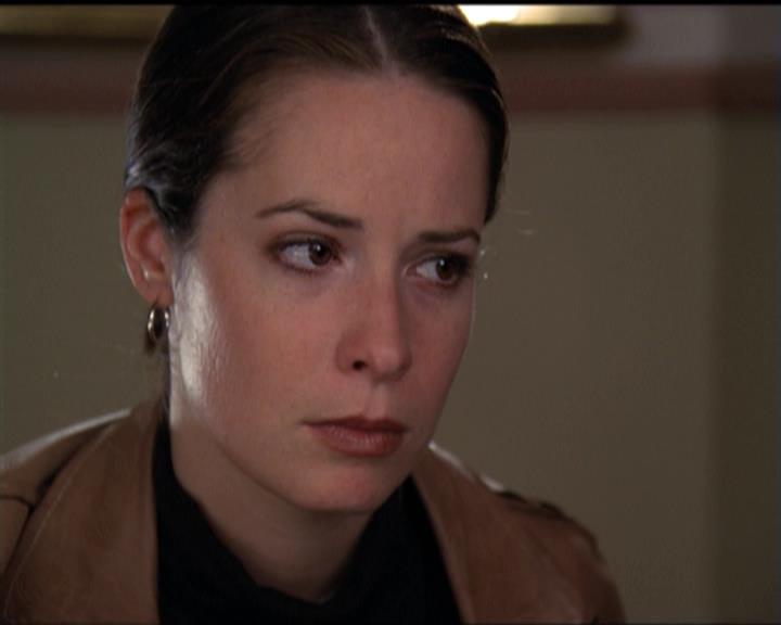 Charmed-Online-dot-net_5x06TheEyesHaveIt1738.jpg