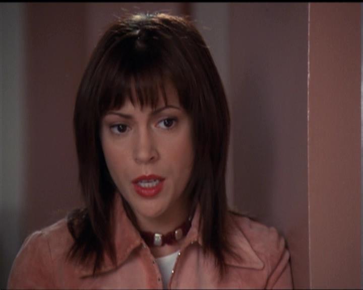 Charmed-Online-dot-net_5x06TheEyesHaveIt1778.jpg