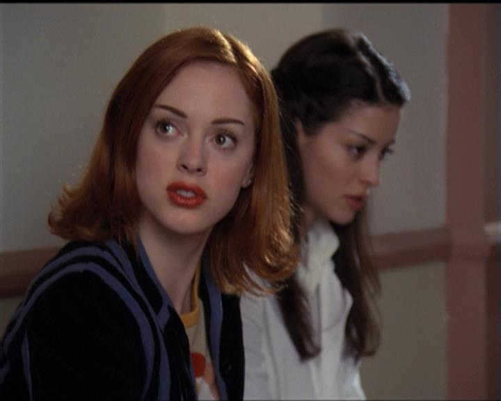 Charmed-Online-dot-net_5x06TheEyesHaveIt1780.jpg