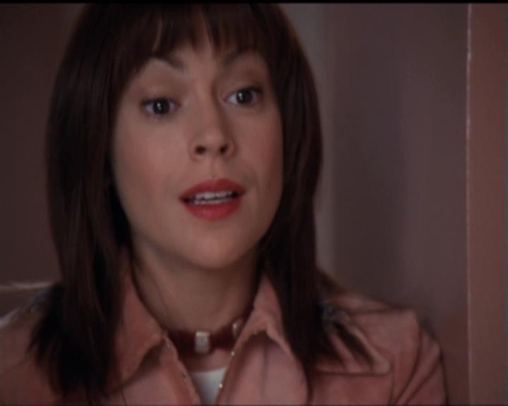 Charmed-Online-dot-net_5x06TheEyesHaveIt1781.jpg