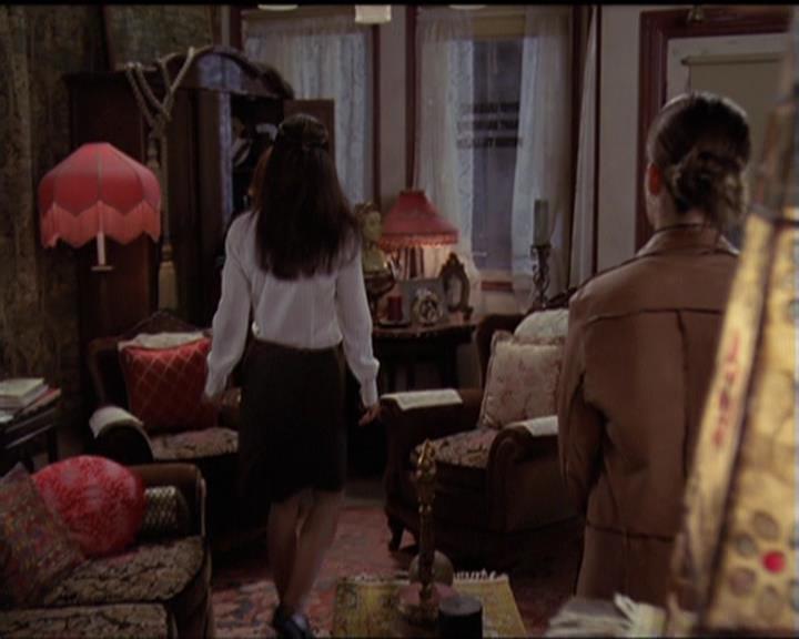 Charmed-Online-dot-net_5x06TheEyesHaveIt1835.jpg