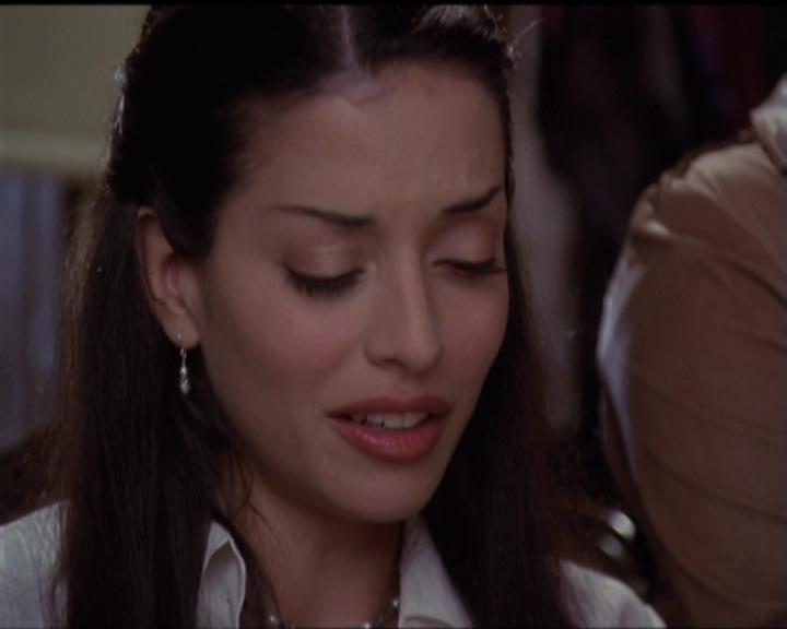 Charmed-Online-dot-net_5x06TheEyesHaveIt1874.jpg