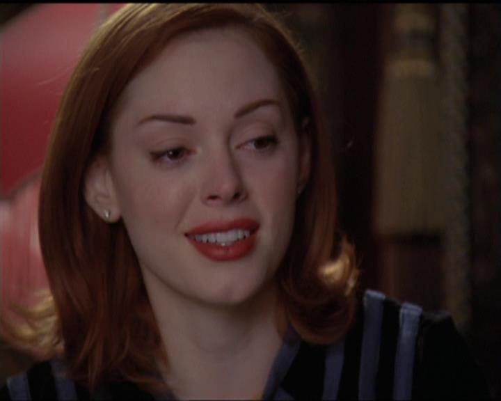 Charmed-Online-dot-net_5x06TheEyesHaveIt1885.jpg