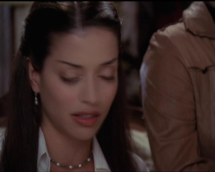Charmed-Online-dot-net_5x06TheEyesHaveIt1901.jpg