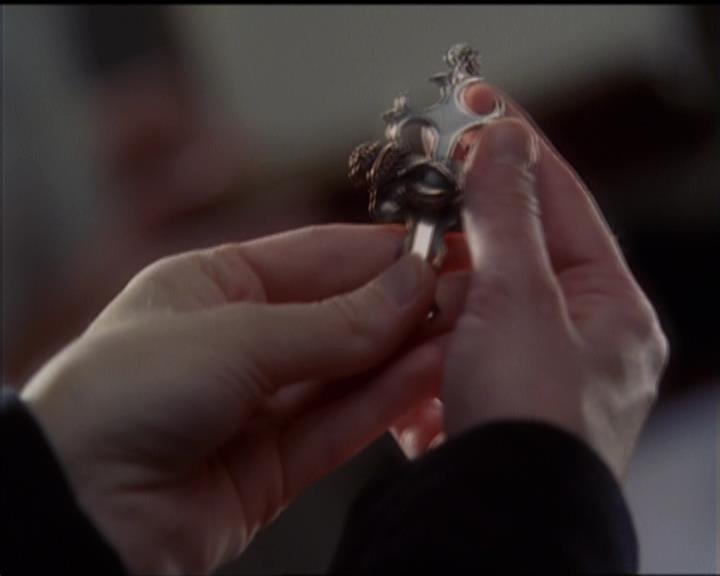Charmed-Online-dot-net_5x06TheEyesHaveIt1912.jpg