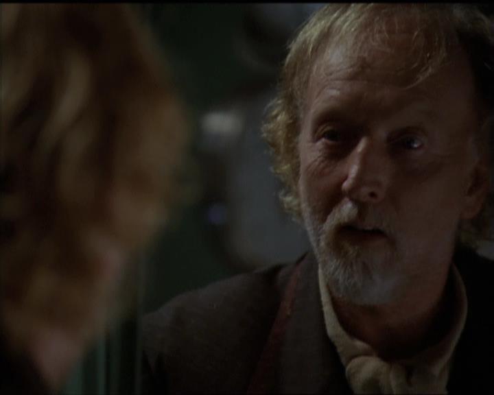 Charmed-Online-dot-net_5x06TheEyesHaveIt1991.jpg