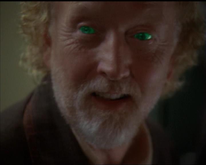 Charmed-Online-dot-net_5x06TheEyesHaveIt2007.jpg