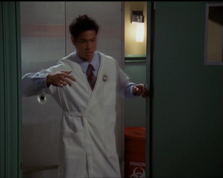 Charmed-Online-dot-net_5x06TheEyesHaveIt2009.jpg