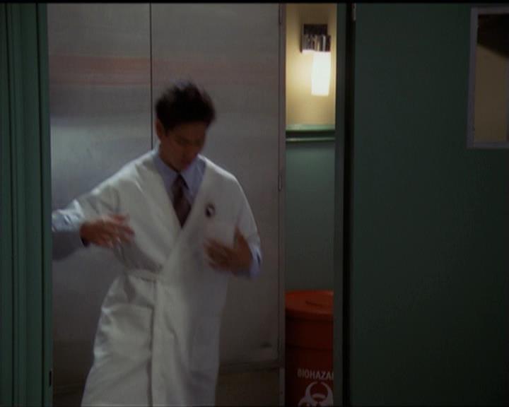 Charmed-Online-dot-net_5x06TheEyesHaveIt2010.jpg