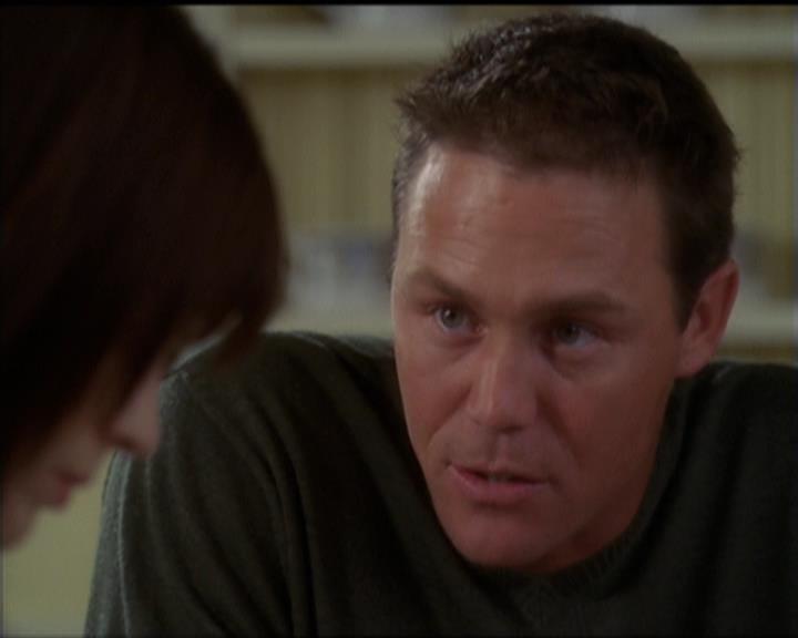 Charmed-Online-dot-net_5x06TheEyesHaveIt2060.jpg