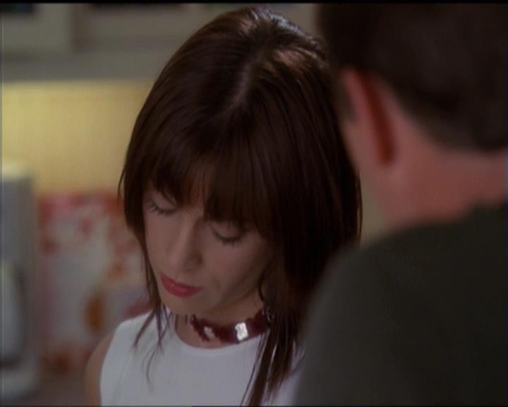 Charmed-Online-dot-net_5x06TheEyesHaveIt2063.jpg