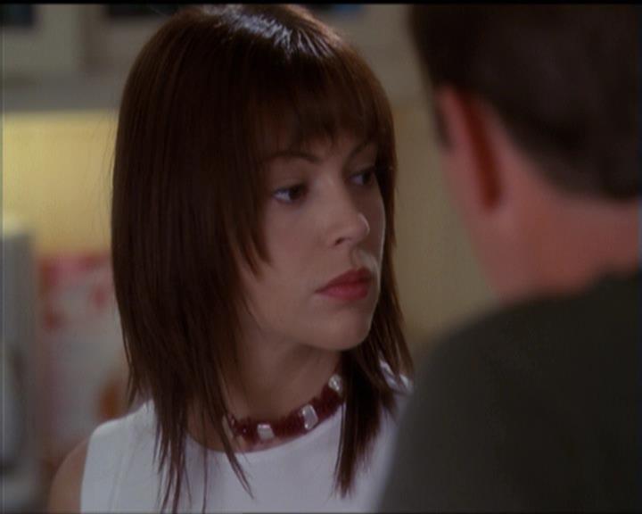 Charmed-Online-dot-net_5x06TheEyesHaveIt2065.jpg