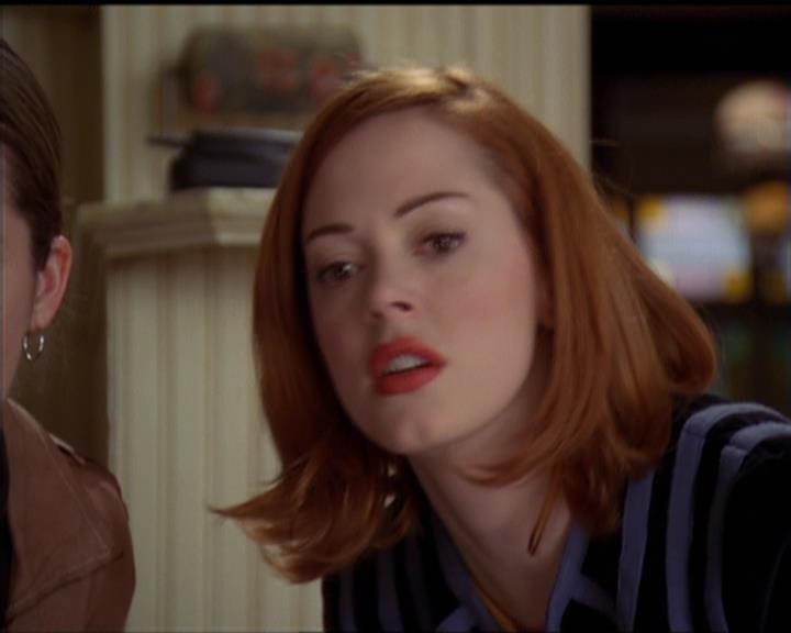 Charmed-Online-dot-net_5x06TheEyesHaveIt2148.jpg