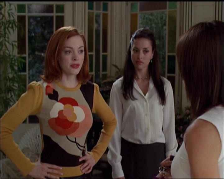 Charmed-Online-dot-net_5x06TheEyesHaveIt2183.jpg