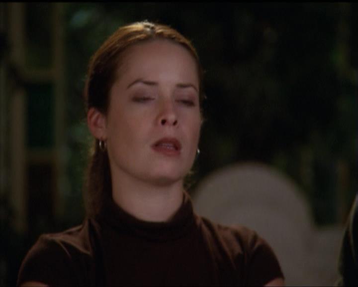 Charmed-Online-dot-net_5x06TheEyesHaveIt2187.jpg