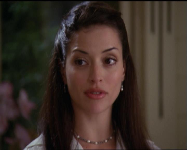 Charmed-Online-dot-net_5x06TheEyesHaveIt2190.jpg