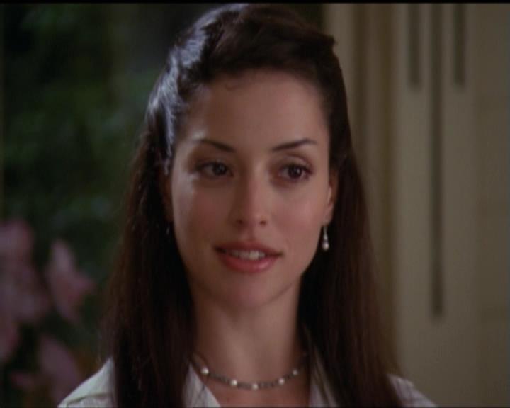 Charmed-Online-dot-net_5x06TheEyesHaveIt2191.jpg
