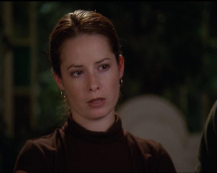 Charmed-Online-dot-net_5x06TheEyesHaveIt2198.jpg