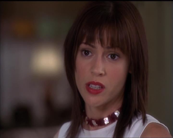 Charmed-Online-dot-net_5x06TheEyesHaveIt2206.jpg
