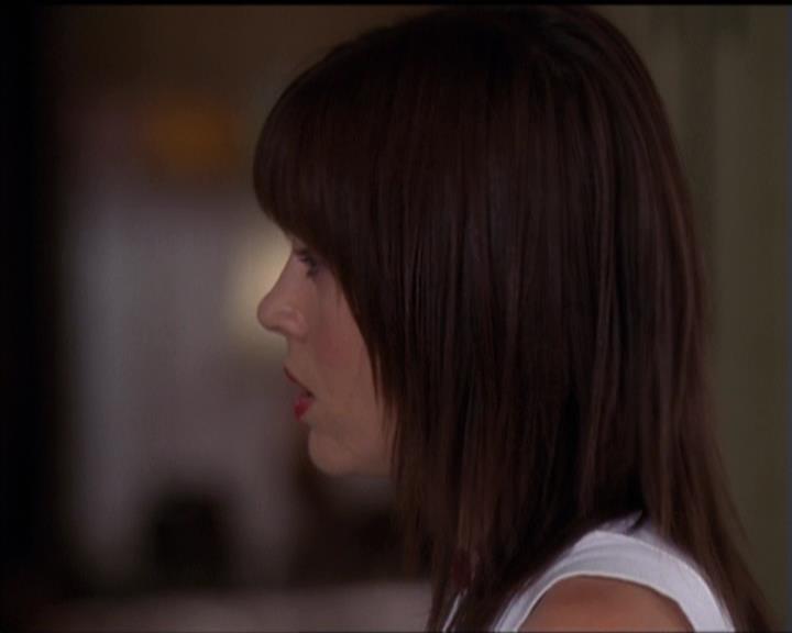 Charmed-Online-dot-net_5x06TheEyesHaveIt2210.jpg