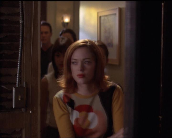 Charmed-Online-dot-net_5x06TheEyesHaveIt2213.jpg