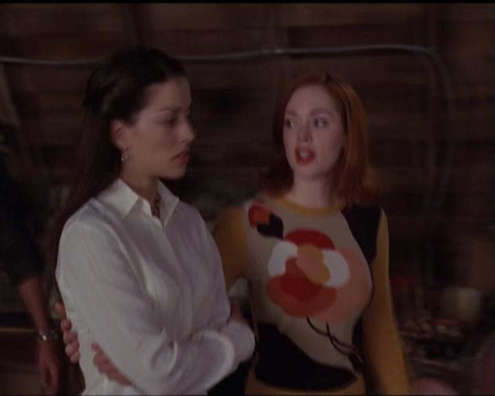 Charmed-Online-dot-net_5x06TheEyesHaveIt2226.jpg
