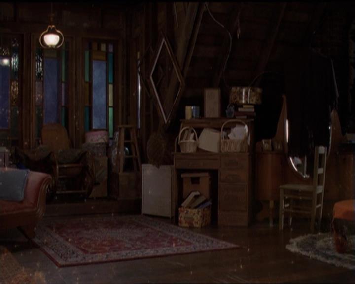 Charmed-Online-dot-net_5x06TheEyesHaveIt2302.jpg