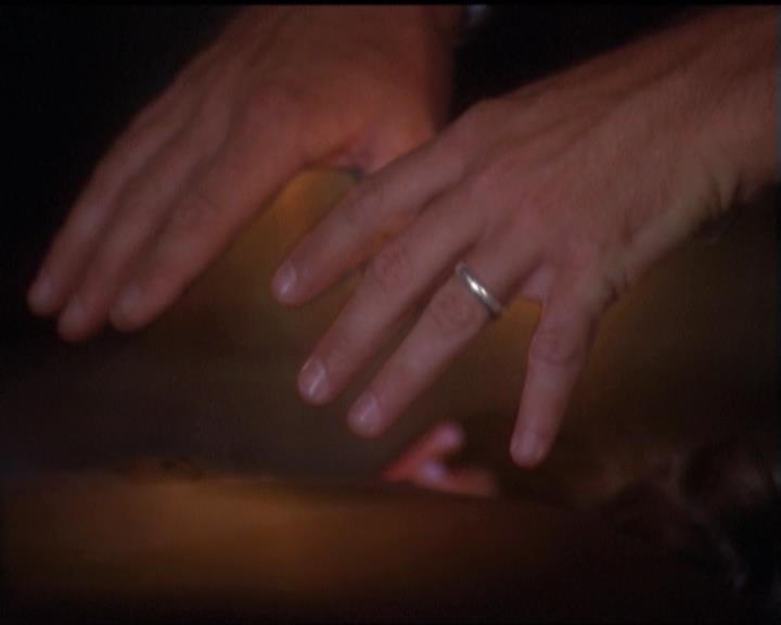Charmed-Online-dot-net_5x06TheEyesHaveIt2307.jpg