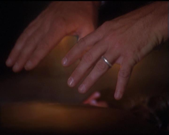 Charmed-Online-dot-net_5x06TheEyesHaveIt2308.jpg