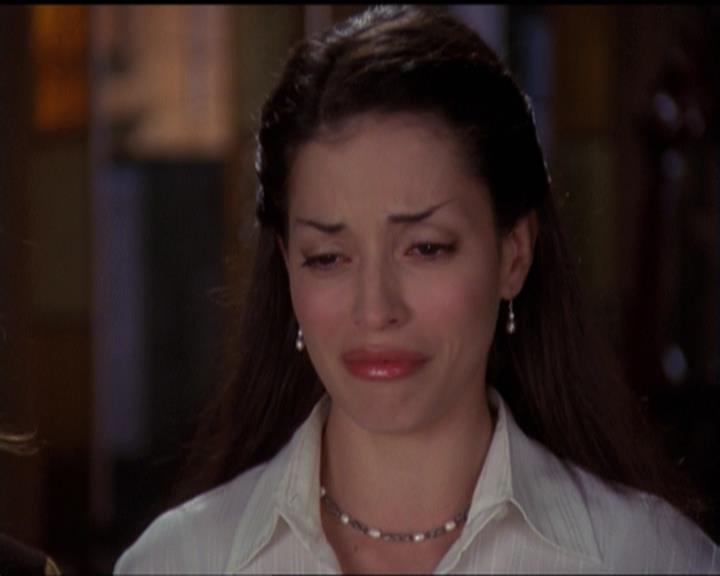Charmed-Online-dot-net_5x06TheEyesHaveIt2314.jpg