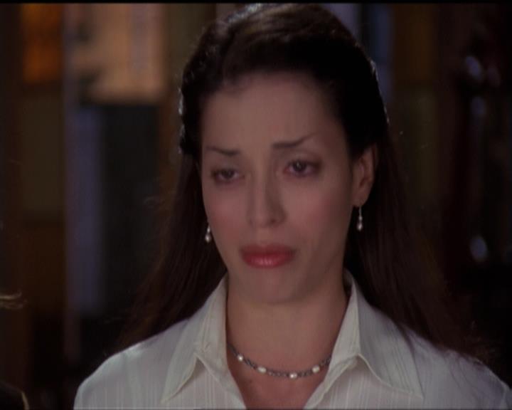 Charmed-Online-dot-net_5x06TheEyesHaveIt2317.jpg