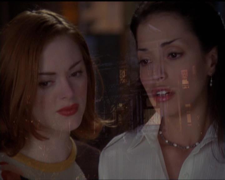 Charmed-Online-dot-net_5x06TheEyesHaveIt2328.jpg