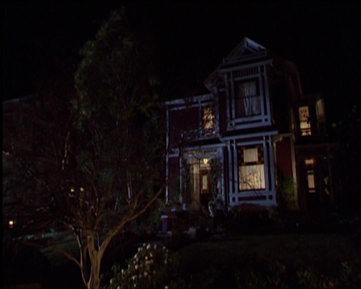 Charmed-Online-dot-net_5x06TheEyesHaveIt2331.jpg