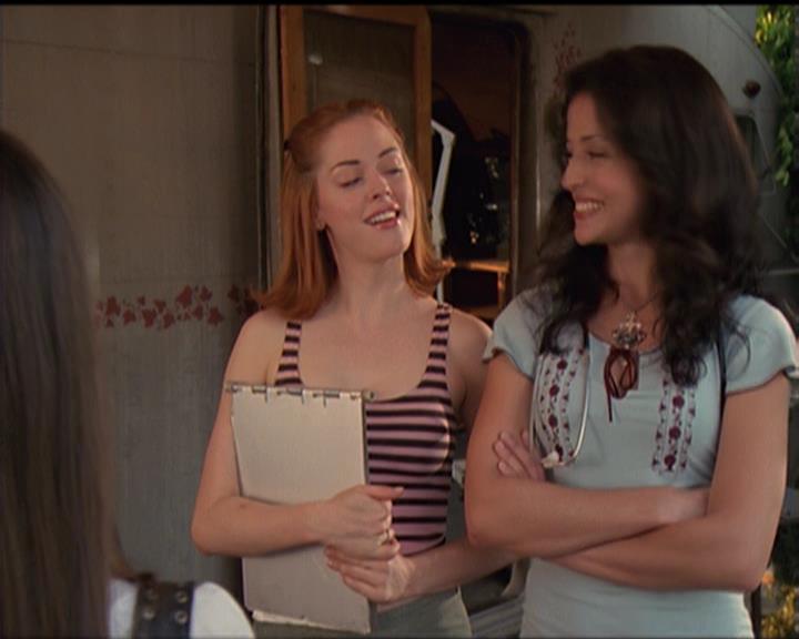 Charmed-Online-dot-net_5x06TheEyesHaveIt2403.jpg