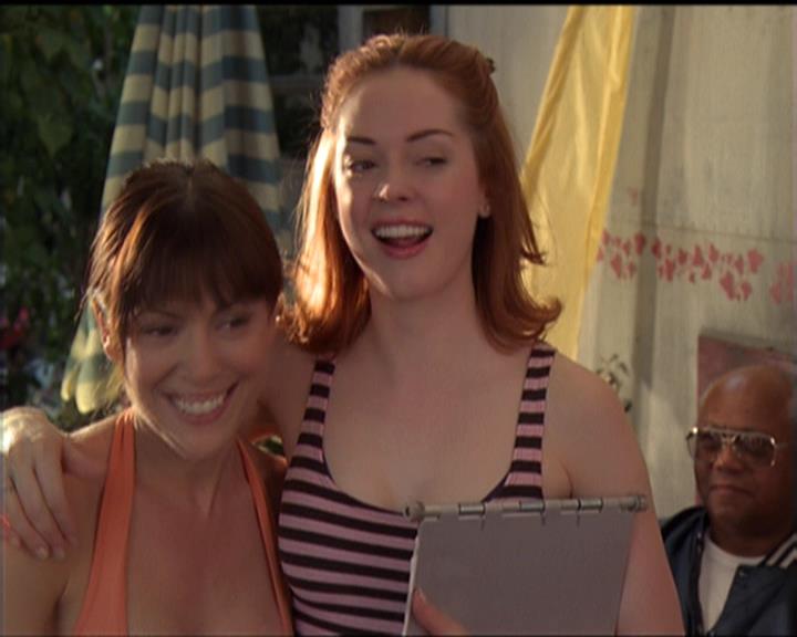 Charmed-Online-dot-net_5x06TheEyesHaveIt2424.jpg