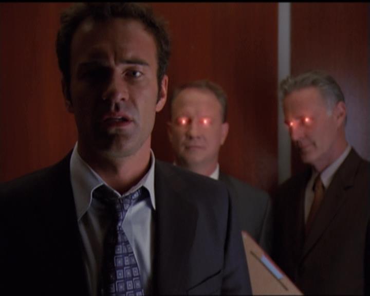 Charmed-Online-dot-net_5x07SympathyForTheDemon0096.jpg