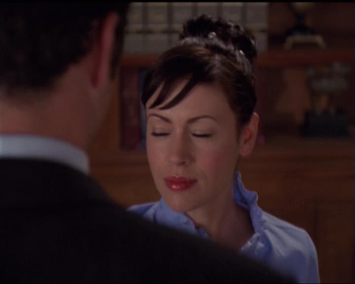 Charmed-Online-dot-net_5x07SympathyForTheDemon0166.jpg