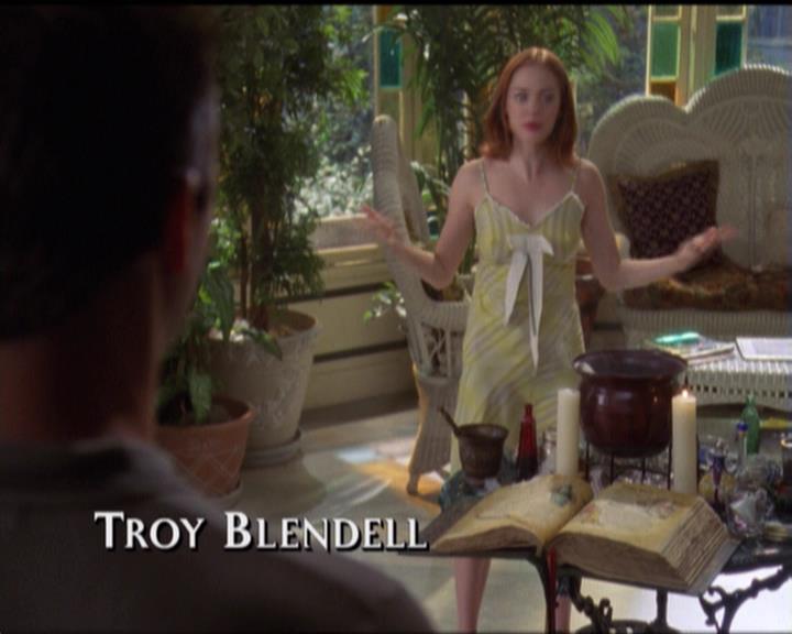 Charmed-Online-dot-net_5x07SympathyForTheDemon0274.jpg