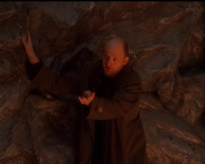 Charmed-Online-dot-net_5x07SympathyForTheDemon0719.jpg