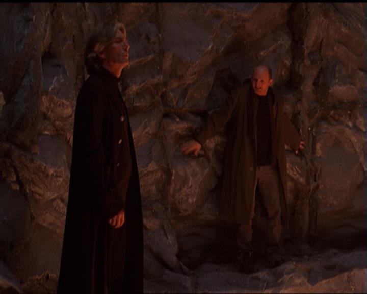 Charmed-Online-dot-net_5x07SympathyForTheDemon0734.jpg