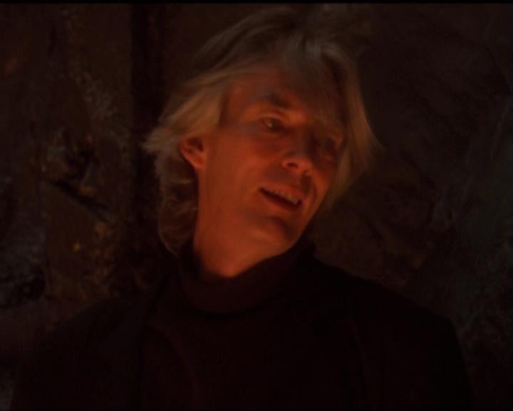 Charmed-Online-dot-net_5x07SympathyForTheDemon0750.jpg
