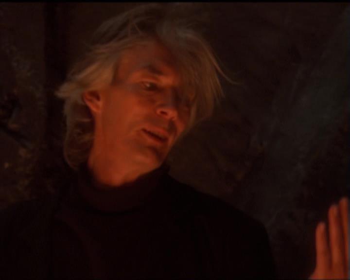 Charmed-Online-dot-net_5x07SympathyForTheDemon0753.jpg