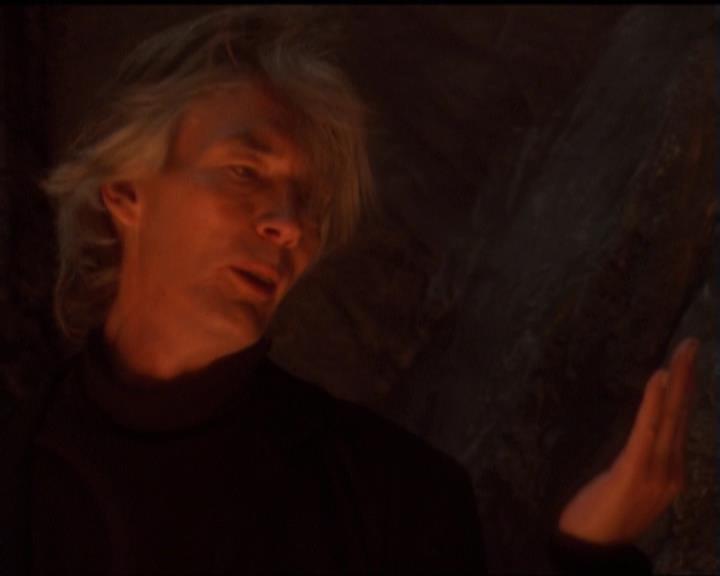 Charmed-Online-dot-net_5x07SympathyForTheDemon0754.jpg