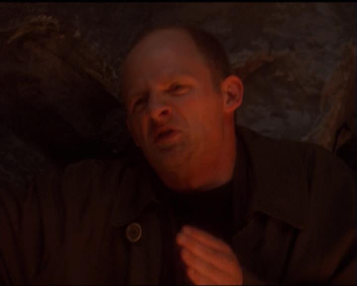 Charmed-Online-dot-net_5x07SympathyForTheDemon0758.jpg