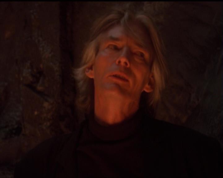 Charmed-Online-dot-net_5x07SympathyForTheDemon0793.jpg
