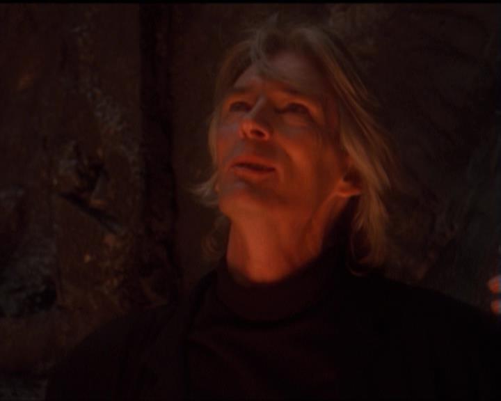 Charmed-Online-dot-net_5x07SympathyForTheDemon0795.jpg