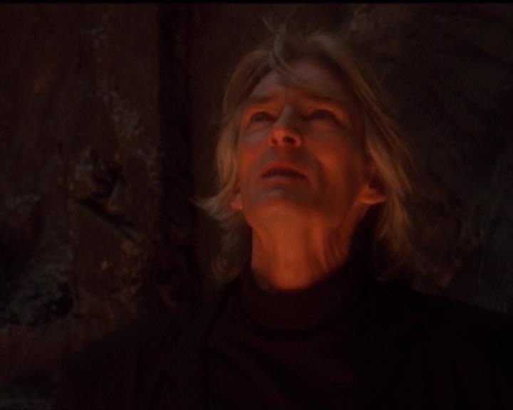 Charmed-Online-dot-net_5x07SympathyForTheDemon0799.jpg